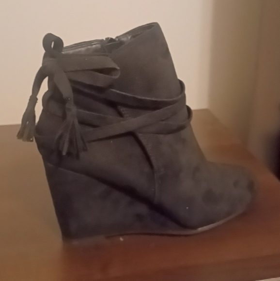 Madden, size 7 1/2 black - Picture 5 of 7